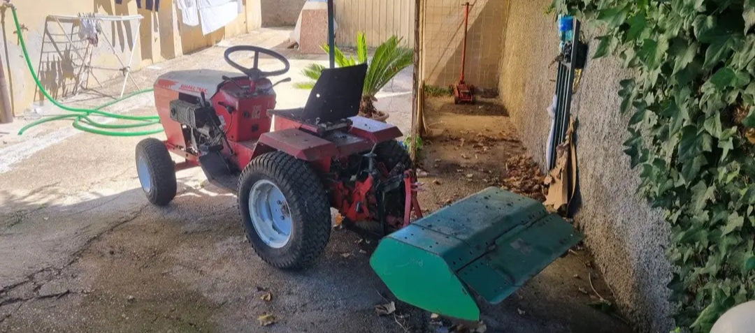 Fort Simpac Trak mini tractor side view