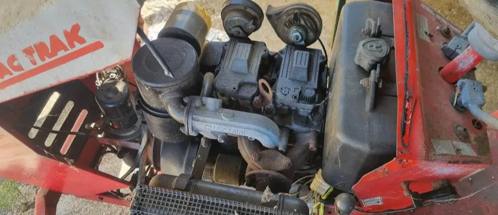 Fort Simpac Trak diesel engine close-up